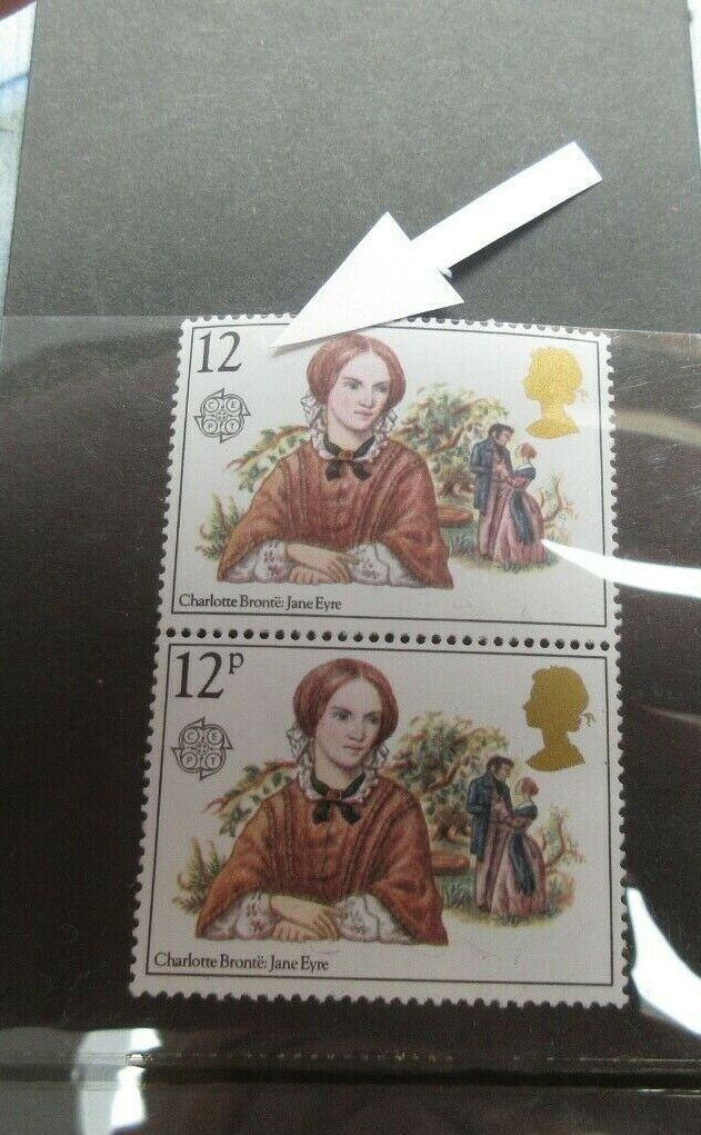 GB 1980 Bronte 12p vertical BLOCK OF 2 with MISSING 'p' in Value SG 1125Ea MNH C