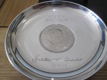 Load image into Gallery viewer, 1974 CHURCHILL STIRLING SILVER DISH 100 MM 78 GRAMS WITH HIS WIFES SIGNITURE
