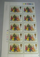 Load image into Gallery viewer, 1978 CHRISTMAS SINGING CAROLS 7P BLOCK OF TEN STAMPS MNH WITH TRAFFIC LIGHTS
