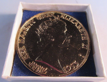 Load image into Gallery viewer, 1953 QUEEN ELIZABETH II CORONATION GOLD PLATED MEDAL IN ORIGINAL BOX
