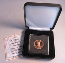 Load image into Gallery viewer, 1977 LUNDY ISLAND BRONZE HALF PUFFIN MARTIN COLES HARMAN PROOF WITH BOX &amp; COA
