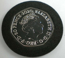 Load image into Gallery viewer, HYLAEOSAURUS MANTELL 1833 2020 50p Coin BUNC WITH INSERT, CAPSULE &amp; POUCH
