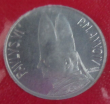 Load image into Gallery viewer, VATICAN CITY POPE PAUL VI MCM 1966 COIN SET 5 COINS With 1 Silver Coin
