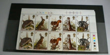 Load image into Gallery viewer, 1977 BRITISH WILDLIFE 9p BLOCK OF 10 STAMPS MNH &amp; TRAFFIC LIGHTS
