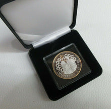 Load image into Gallery viewer, QEII &amp; PRINCE PHILIP WEDDING 2006  SILVER PROOF .999 SELECTIVE GOLD CROWN COIN
