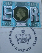 Load image into Gallery viewer, 1952-1977 COMMEMORATING THE ROYAL SILVER JUBILEE QEII - 1977 CROWN COIN PNC
