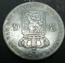 Load image into Gallery viewer, 1874 DUTCH 2 1/2 GUILDER WILLEM III SILVER COIN GOD Z Y MET S ON RIM
