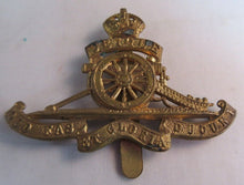 Load image into Gallery viewer, ROYAL ARTILERY OFFICERS CAP BADGE GUILT BRASS
