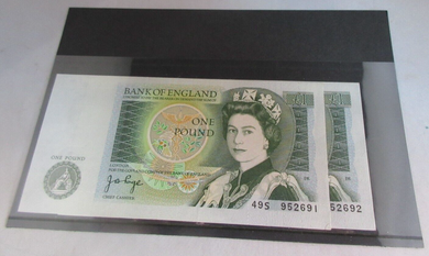 1978 Bank of England Page 2 X £1 Banknotes Unc Number Run 49S 952691/92