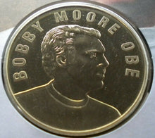 Load image into Gallery viewer, 1966-2006 BOBBY MOORE ENGLAND WORLD CUP HERO MEDAL COVER SIGNED BY NOBBY STILES
