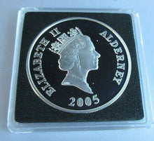 Load image into Gallery viewer, 2005 60TH ANNIVERSARY END OF WORLD WAR II S/PROOF £5 COIN BOX &amp; COA
