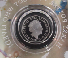 Load image into Gallery viewer, Harry Potter &#39;The Boy Who Lived&#39; Silver Proof Coloured UK 50p Royal Mint Coin
