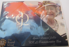 Load image into Gallery viewer, 2012 HM QUEEN ELIZABETH II DIAMOND JUBILEE BUNC £5 COMMEMORATIVE COIN PACK
