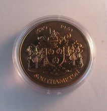 Load image into Gallery viewer, 1970 The Sailing of the Pilgrim Fathers 350th Anniv BU Medal in Capsule
