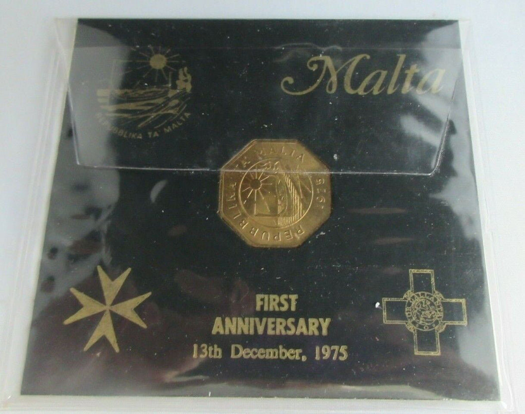 1975 MALTA COAT OF ARMS FIRST ANNIVERSARY BUNC 25 CENTS COIN WITH INFO CARD