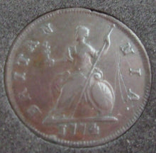 Load image into Gallery viewer, 1774 GEORGE III FARTHING EF+ PRESENTED IN QUADRANT CAPSULE AND BOX
