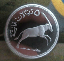 Load image into Gallery viewer, 1976 ROYAL MINT OMAN CONSERVATION Arabian White Oryx 5 Rial Silver COIN
