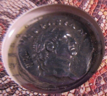 Load image into Gallery viewer, ROMAN COINS SET 2 THE ROMANS IN BRITAIN RE-STRIKE COIN PACK
