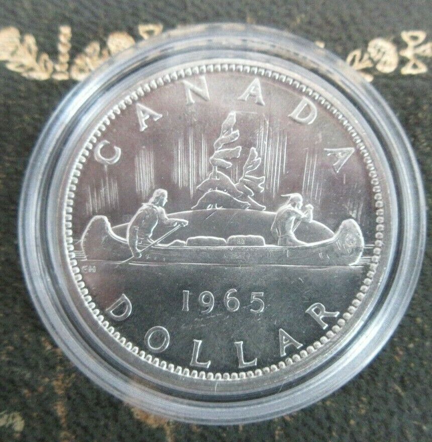 Canada SILVER DOLLARS .800 SILVER BUnc from THE ROYAL CANADIAN MINT IN CAPSULE