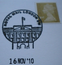 Load image into Gallery viewer, 2011 WILLIAM &amp; KATE A ROYAL LOVE STORY FOLLOWING IN HIS FATHERS SKI TRACKS COVER
