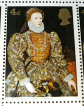 Load image into Gallery viewer, ELIZABETH I BRITISH PAINTINGS 4d 6 STAMPS MNH INCLUDES TRAFFIC LIGHTS
