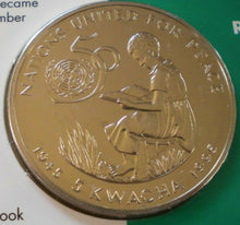 Load image into Gallery viewer, 1945-1995 NATIONS UNITED FOR PEACE MALAWI 5 KWACHA COMMEMORATIVE COIN &amp;INFO CARD
