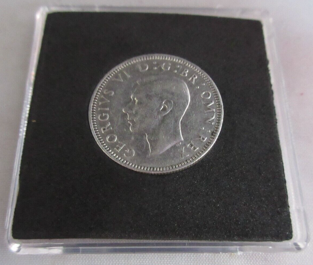 1942 KING GEORGE VI  .500 SILVER SCOTTISH ONE SHILLING COIN IN QUAD CAPSULE