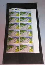 Load image into Gallery viewer, 1968 M4 VIADUCT BRIDGE 1s 9d 12 X STAMPS MNH WITH TRAFFIC LIGHTS &amp; STAMP HOLDER
