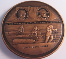 Load image into Gallery viewer, 1910-1912 IN THE FOOTSTEPS OF SCOT 1984-1986 63MM BRONZE MEDAL &amp; BOX
