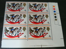 Load image into Gallery viewer, 1968 HAPPY CHRISTMAS 4d 6 STAMPS MNH INCLUDES TRAFFIC LIGHTS
