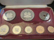 Load image into Gallery viewer, 1975 PAPUA NEW GUINEA - OFFICIAL PROOF COIN SET (8) w/ 2 SILVER COINS 1st year
