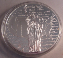 Load image into Gallery viewer, 2001 QUARTERS OF THE 50 STATES SILVER PLATED MEDAL GOLD PLATED QUARTER WITH COA
