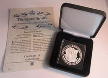 Load image into Gallery viewer, 1993 QEII CORONATION ANNIVERSARY SILVER PROOF 20 CROWNS COIN BOX &amp; COA
