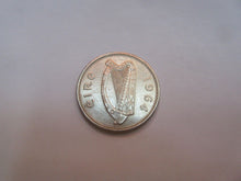 Load image into Gallery viewer, 1964 Ireland EIRE 1 SHILLING Coin reverse BULL obverse Harp
