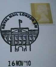 Load image into Gallery viewer, 2011 WILLIAM &amp; KATE-  A ROYAL LOVE STORY - GRADUATION DAY FOR CATHERINE COVER
