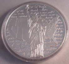 Load image into Gallery viewer, 2001 QUARTERS OF THE 50 STATES SILVER PLATED MEDAL GOLD PLATED QUARTER &amp; CAPSULE
