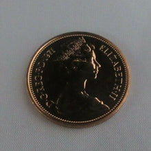 Load image into Gallery viewer, 1971 UK Royal Mint Proof 2p Two Pence Coins In Flips
