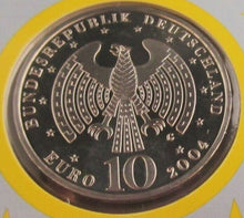 Load image into Gallery viewer, 2004 EXTENSION OF THE EUROPEAN UNION COMMEMORATIVE COIN NUMIS SHEET
