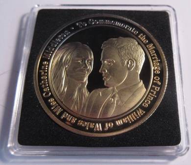 2011 ROYAL WEDDING WESTMINSTER ABBEY GOLD PLATED PROOF MEDAL & CAPSULE