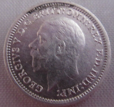 1936 KING GEORGE V BARE HEAD .500 SILVER GEF 3d THREE PENCE COIN IN CLEAR FLIP