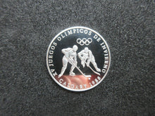 Load image into Gallery viewer, 1988 Panama 1 balboa Olympic Winter Games Calgary ICE HOCKEY proof silver coin

