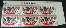 Load image into Gallery viewer, 1968 HAPPY CHRISTMAS 4d 6 STAMPS MNH INCLUDES TRAFFIC LIGHTS
