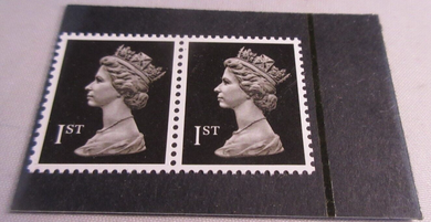 1989 QUEEN ELIZABETH II 2 X FIRST CLASS PHOSPHORISED PAPER MNH IN STAMP HOLDER