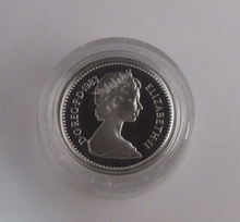 Load image into Gallery viewer, 1983 Royal Arms Silver Proof UK Royal Mint £1 Coin Box + COA
