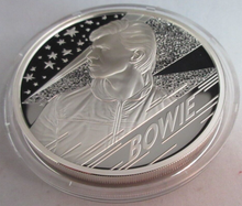 Load image into Gallery viewer, 2020 UK DAVID BOWIE FIVE OUNCE 5OZ SILVER PROOF COIN BOX AND COA
