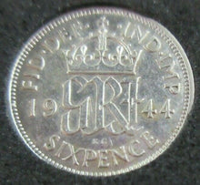 Load image into Gallery viewer, 1944 KING GEORGE VI BARE HEAD .500 SILVER aUNC 6d SIXPENCE COIN CAPSULE &amp; BOX
