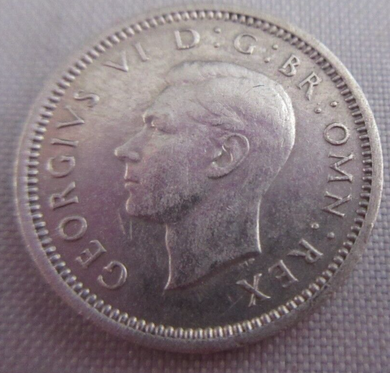 1937 GEORGE VI SILVER THRUPENCE 3d AUNC IN CLEAR PROTECTIVE FLIP