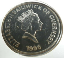 Load image into Gallery viewer, 1926-1996 70TH BIRTHDAY HER MAJESTY QUEEN ELIZABETH II  £5 CROWN COIN COVER PNC
