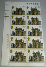 Load image into Gallery viewer, 1978 HOLYROODHOUSE 10 1/2p BLOCK OF 10 STAMPS MNH &amp; TRAFFIC LIGHTS
