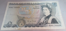 Load image into Gallery viewer, 1988 GILL QEII FIVE POUND £5 NOTE MARCH 1988 EF RE82 792699
